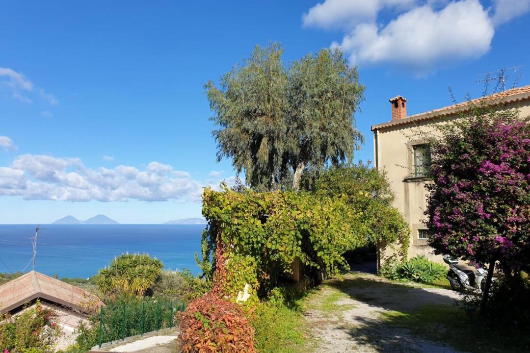 Photo of Others in Tortorici