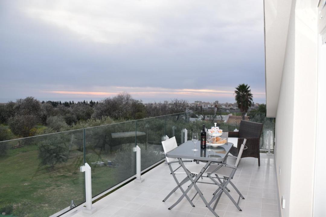 Photo of Patio Balcony in Avola