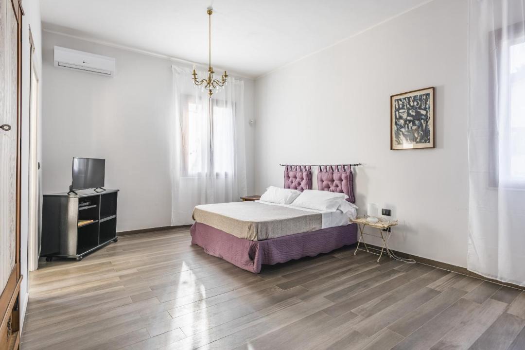 Photo of Bedroom in Tiche