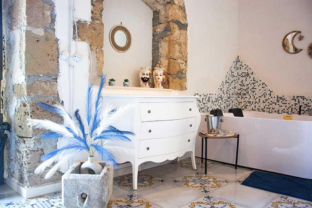 Photo of Bathroom in Noto