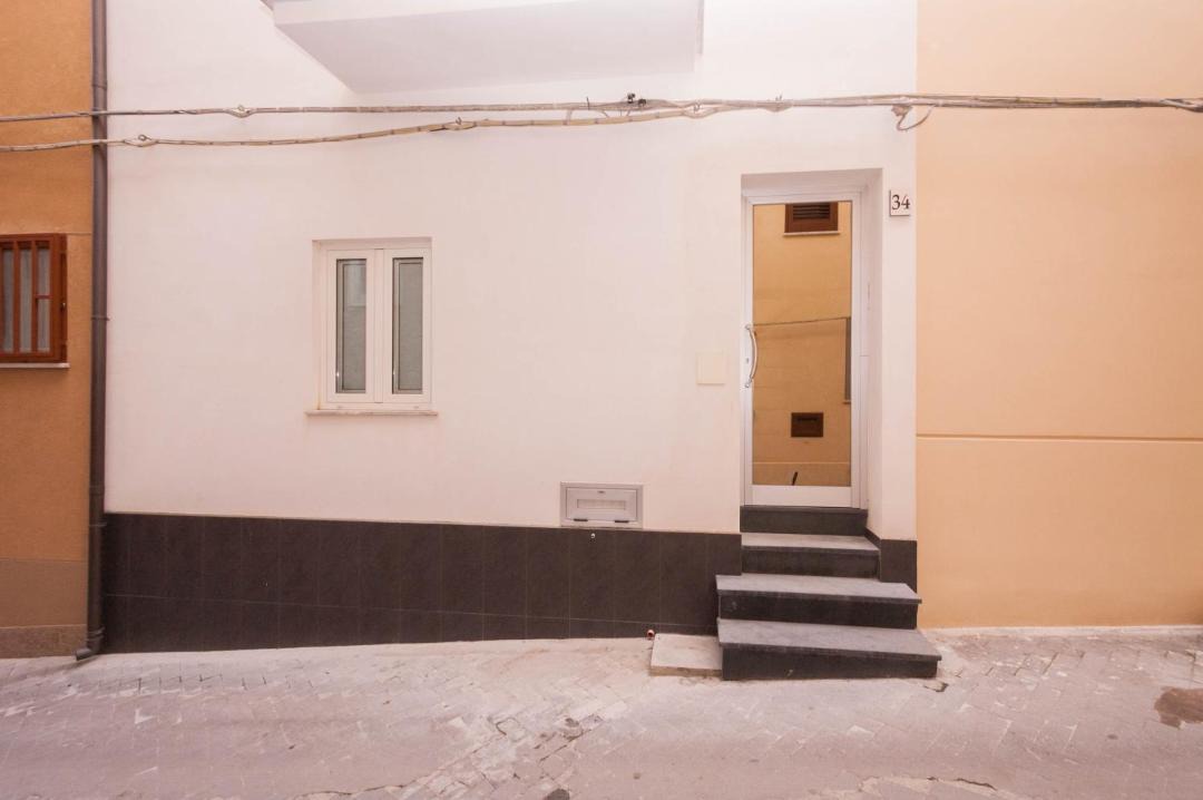 Photo of Others in Lascari