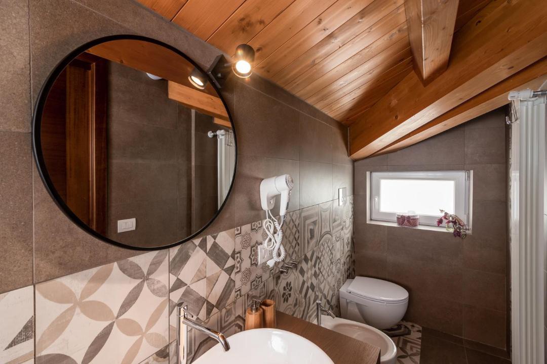 Photo of Bathroom in Lioni