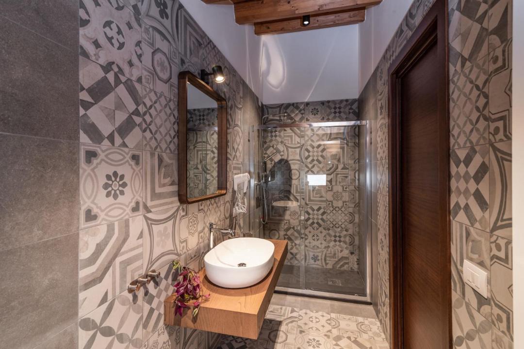 Photo of Bathroom in Lioni