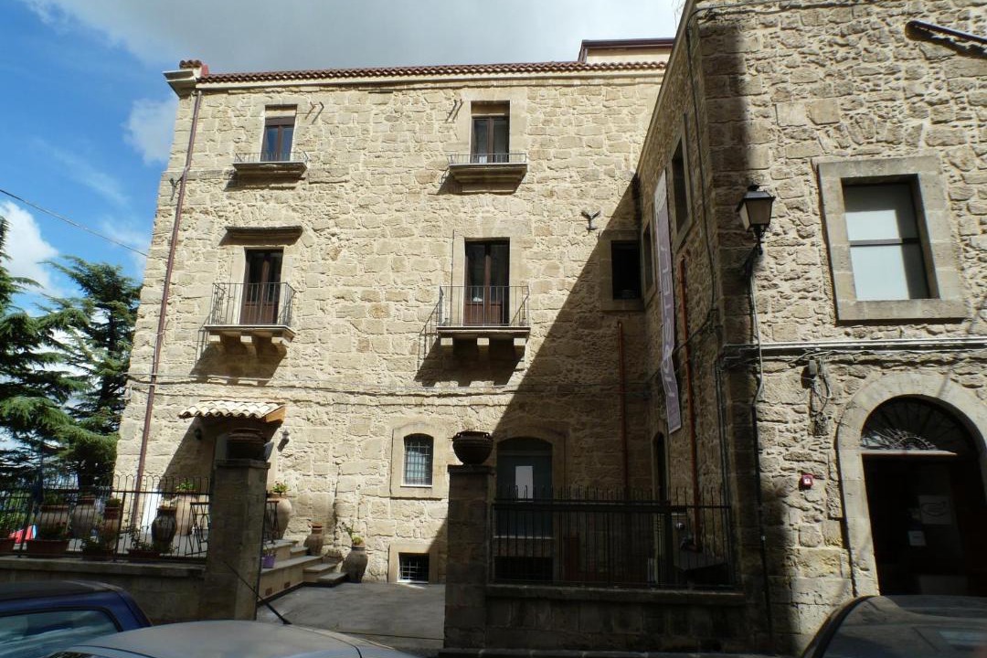 Photo of Buildings in Enna