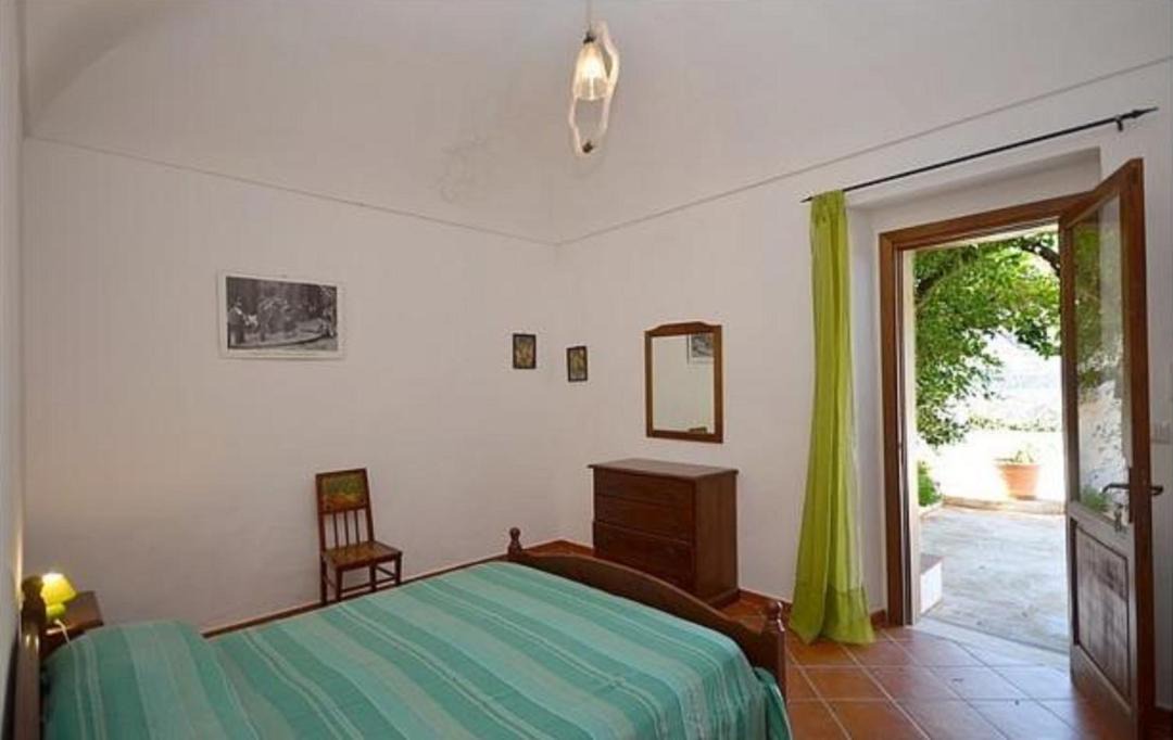 Photo of Bedroom in Castelluzzo