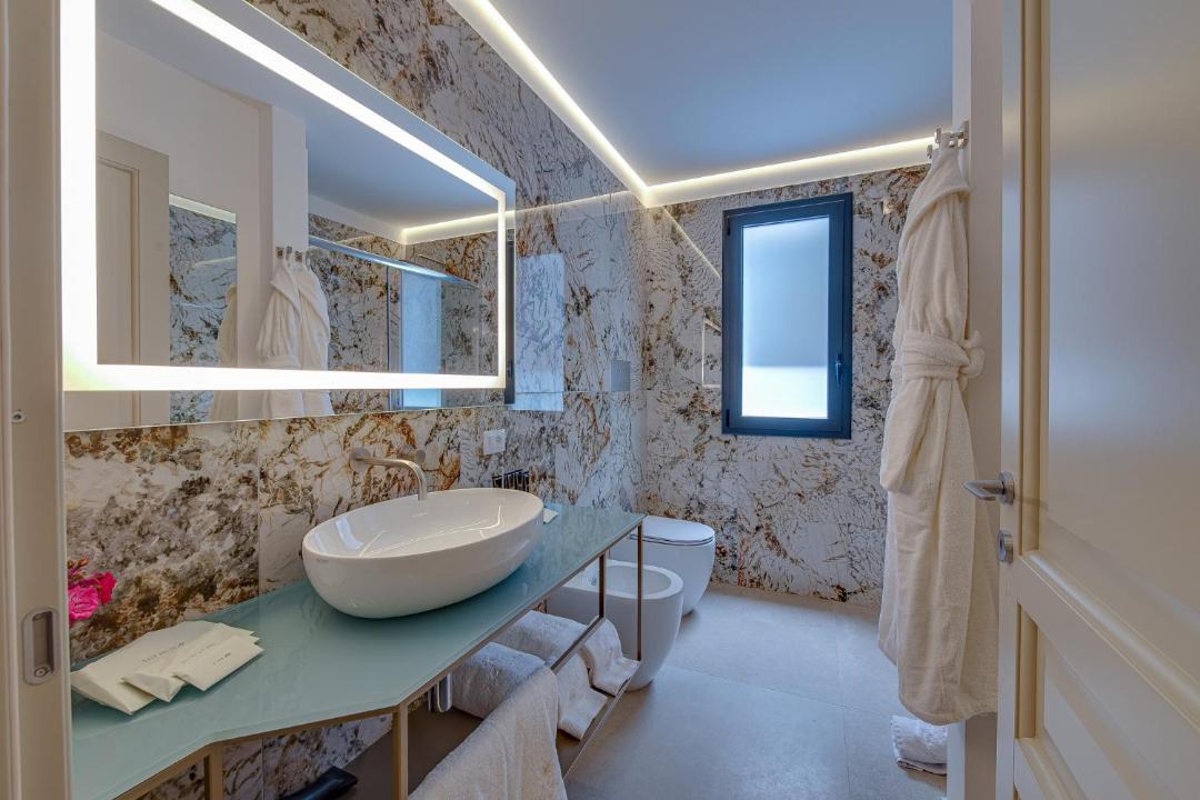 Photo of Bathroom in Menfi