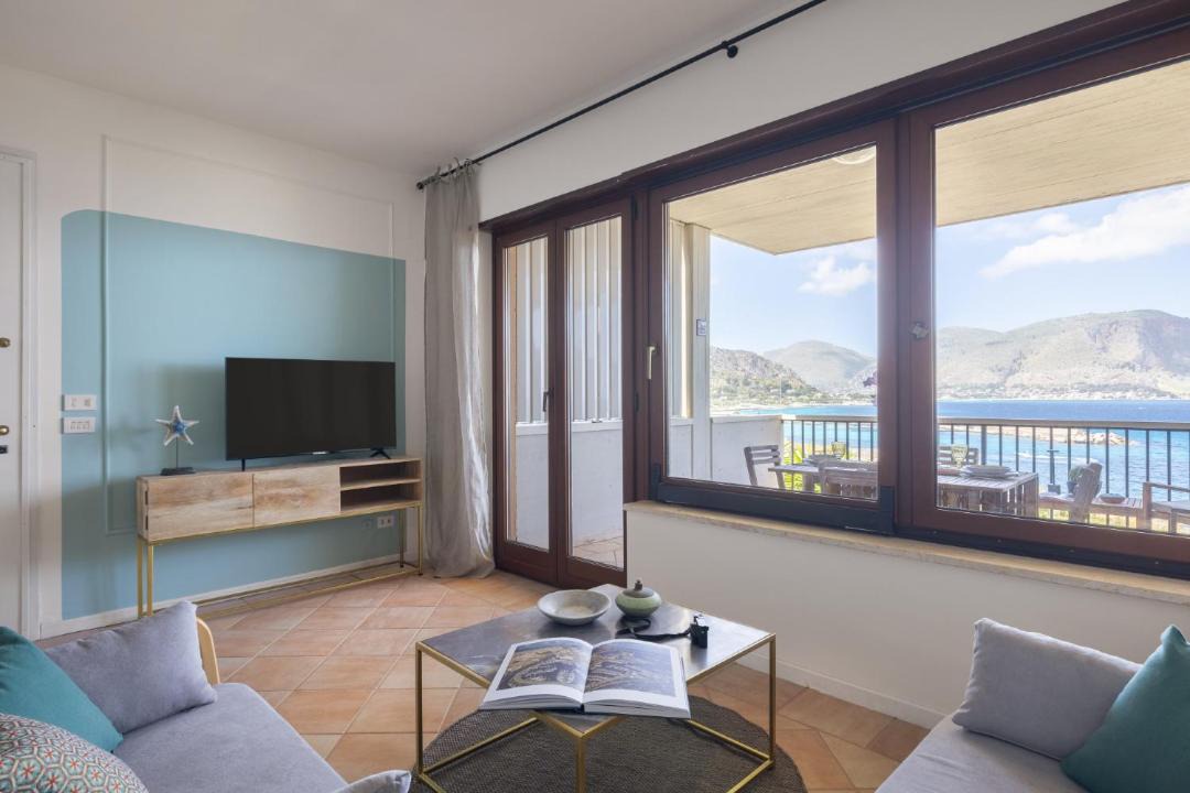 Photo of Livingroom in Addaura
