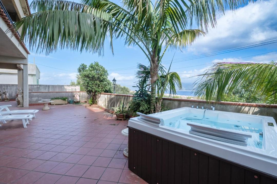 Photo of Patio Balcony in Faro Superiore