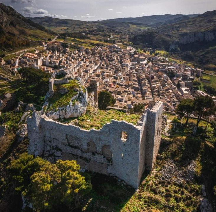 Photo of Buildings in Caltavuturo