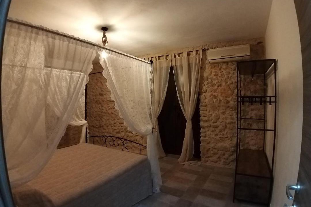 Photo of Bedroom in Naro