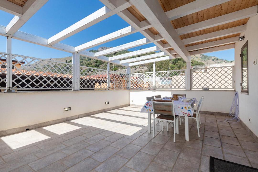 Photo of Patio Balcony in Mazzeo
