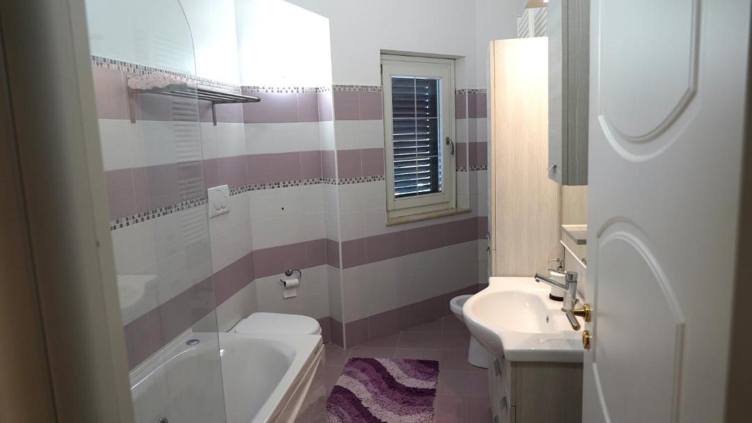 Photo of Bathroom in Enna