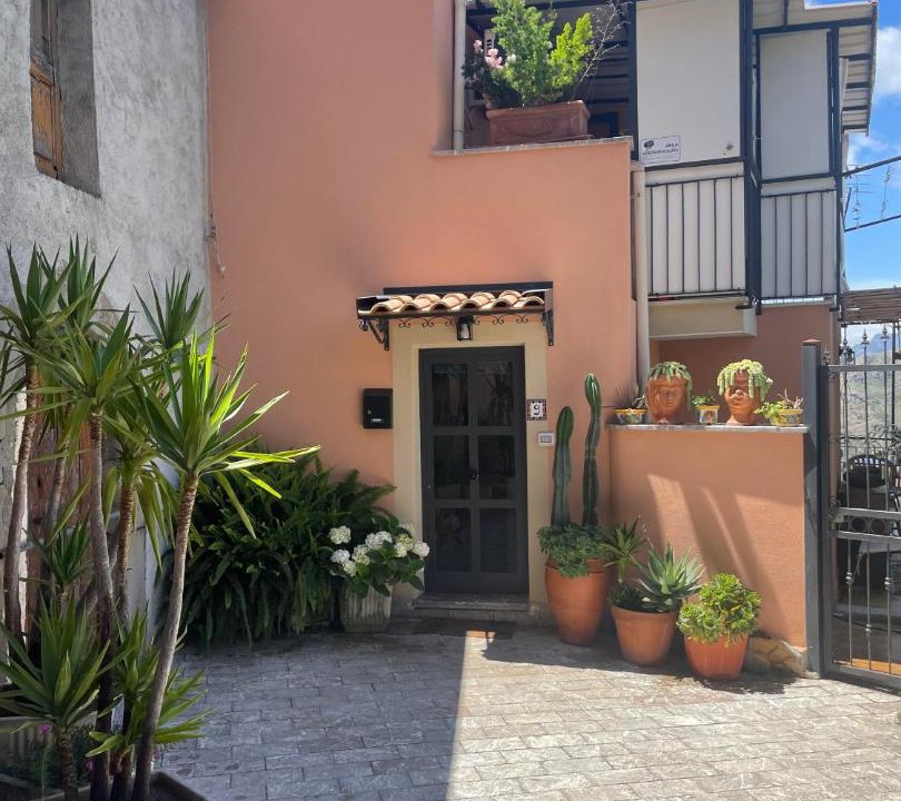 Photo of Buildings in Forza d'Agro