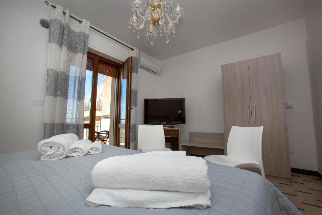 Photo of Bedroom in Gangi
