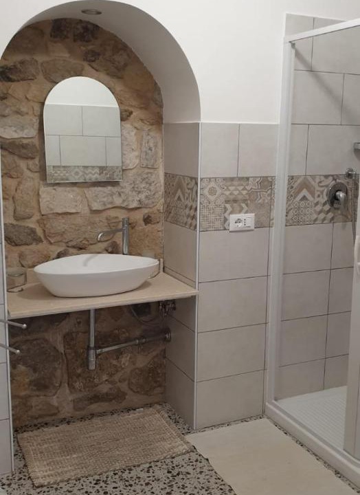 Photo of Bathroom in Monterosso Almo