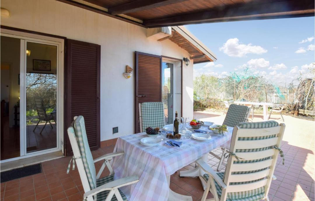 Photo of Patio Balcony in Milo