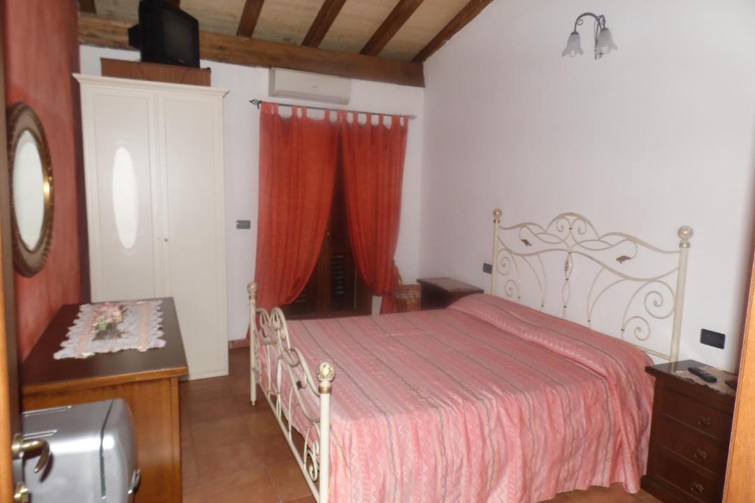 Photo of Bedroom in Passopisciaro