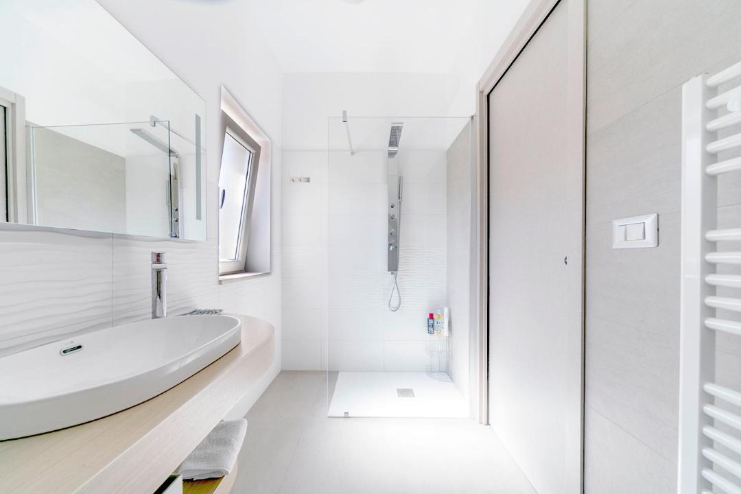 Photo of Bathroom in Naro
