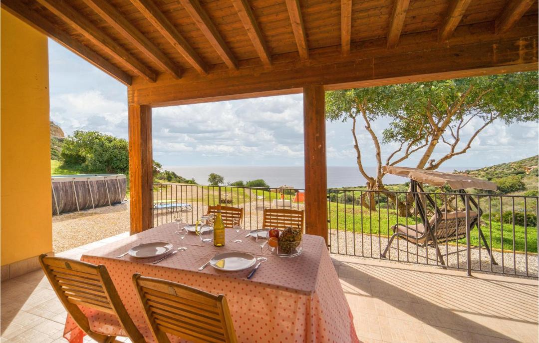 Photo of Patio Balcony in Pergole