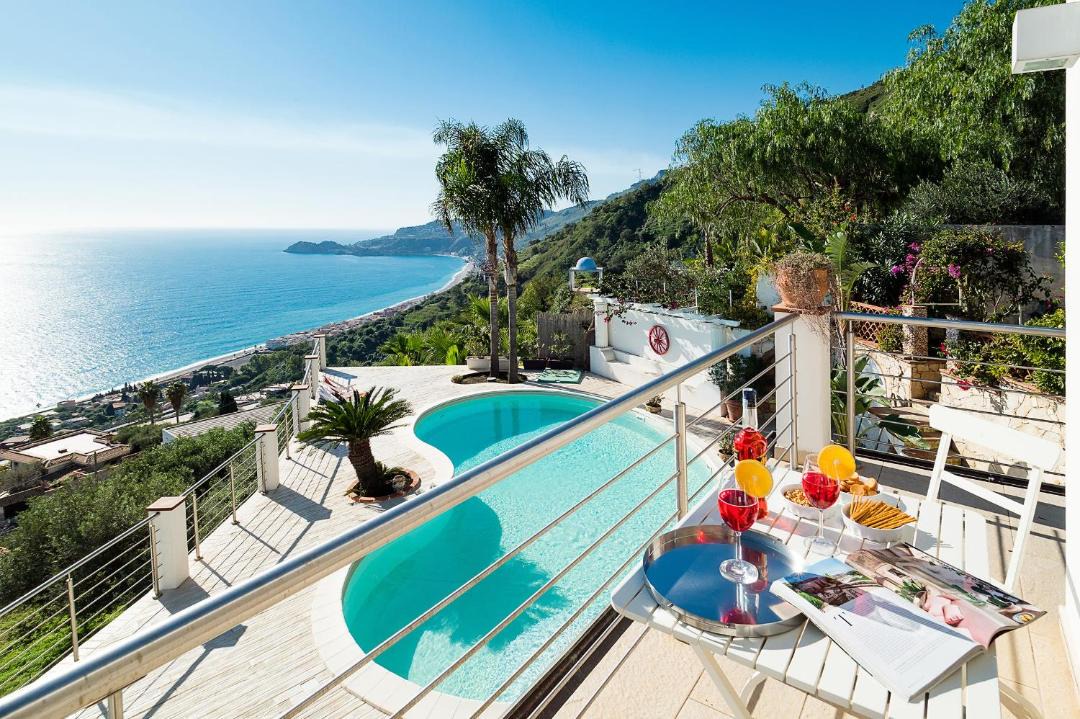 Photo of Patio Balcony in Letojanni