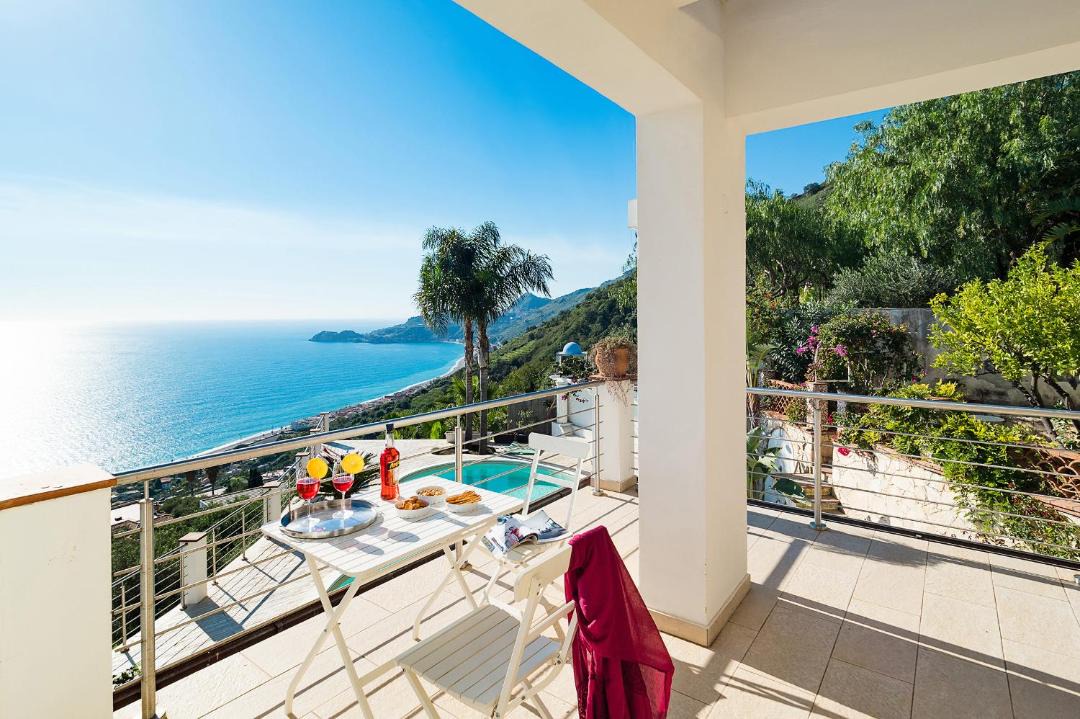 Photo of Patio Balcony in Letojanni