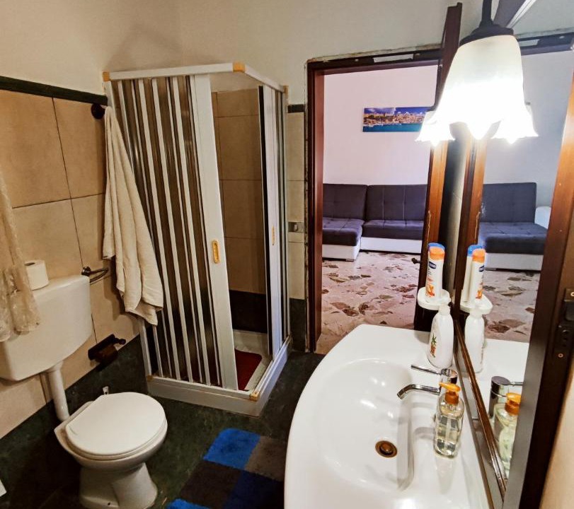 Photo of Bathroom in Balestrate