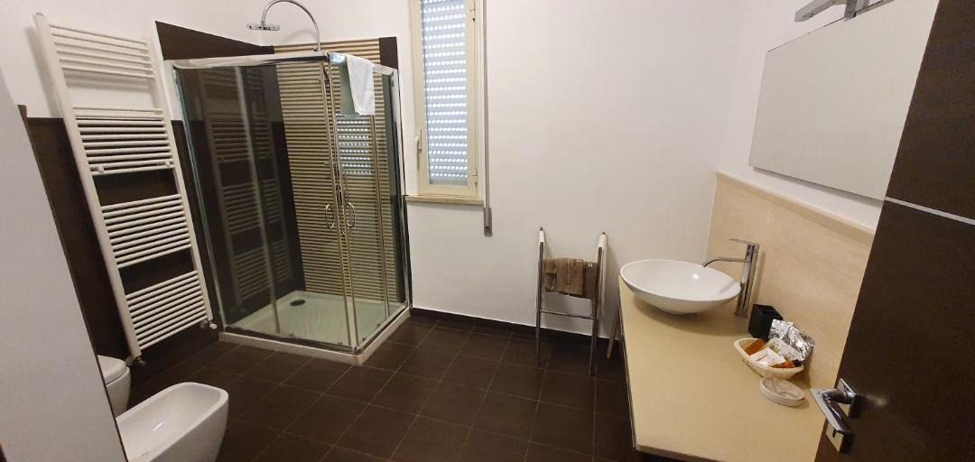 Photo of Bathroom in Gela