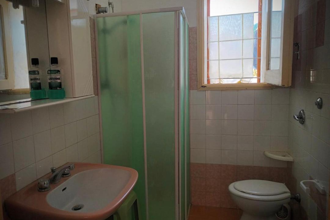 Photo of Bathroom in Lido Marausa