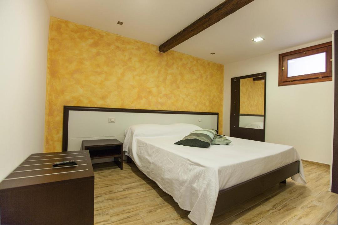 Photo of Bedroom in Trapani City Centre