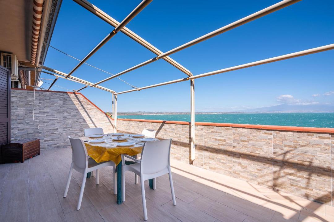 Photo of Patio Balcony in Costa Saracena-Castelluccio