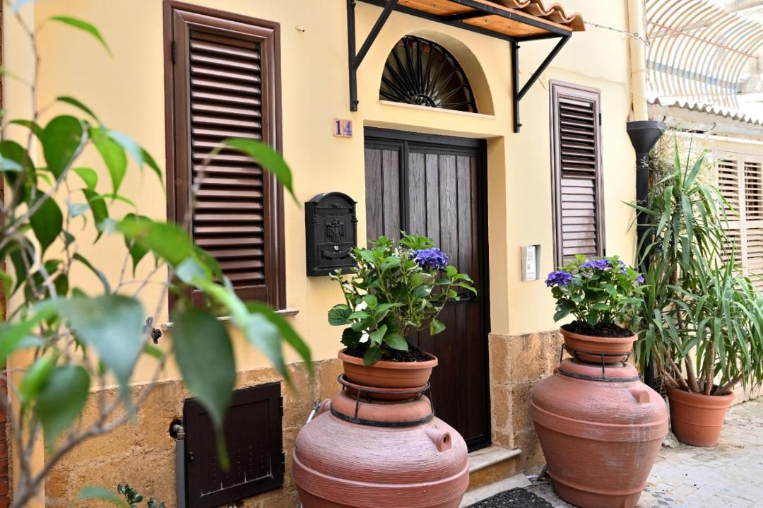 Photo of Patio Balcony in Agrigento