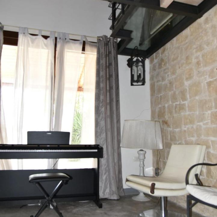 Photo of Others in Noto