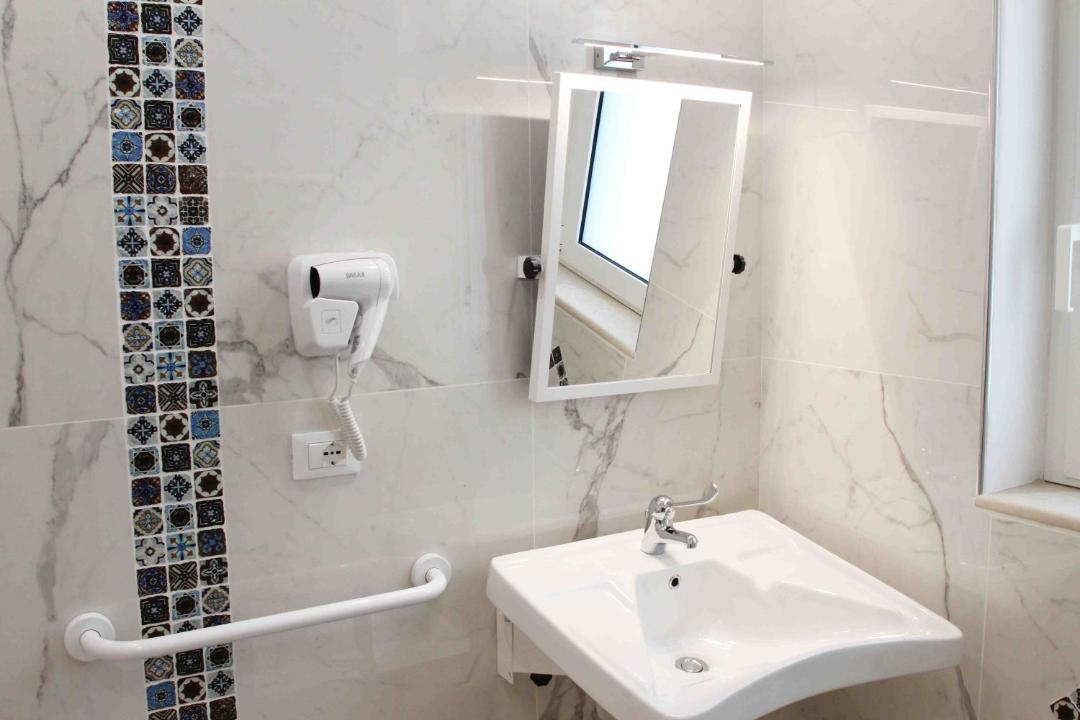 Photo of Bathroom in Pachino