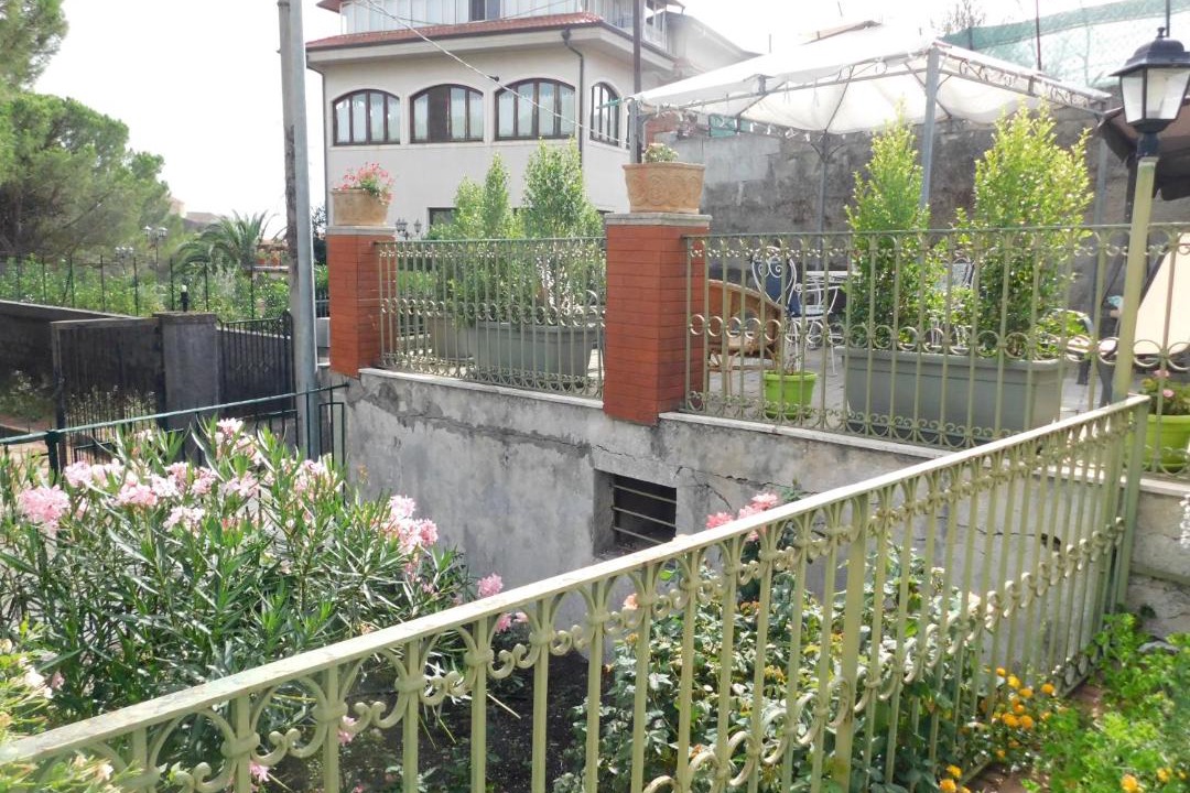 Photo of Buildings in Nicolosi