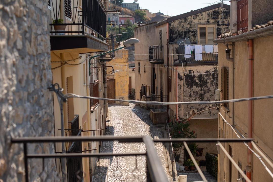 Photo of Others in Prizzi