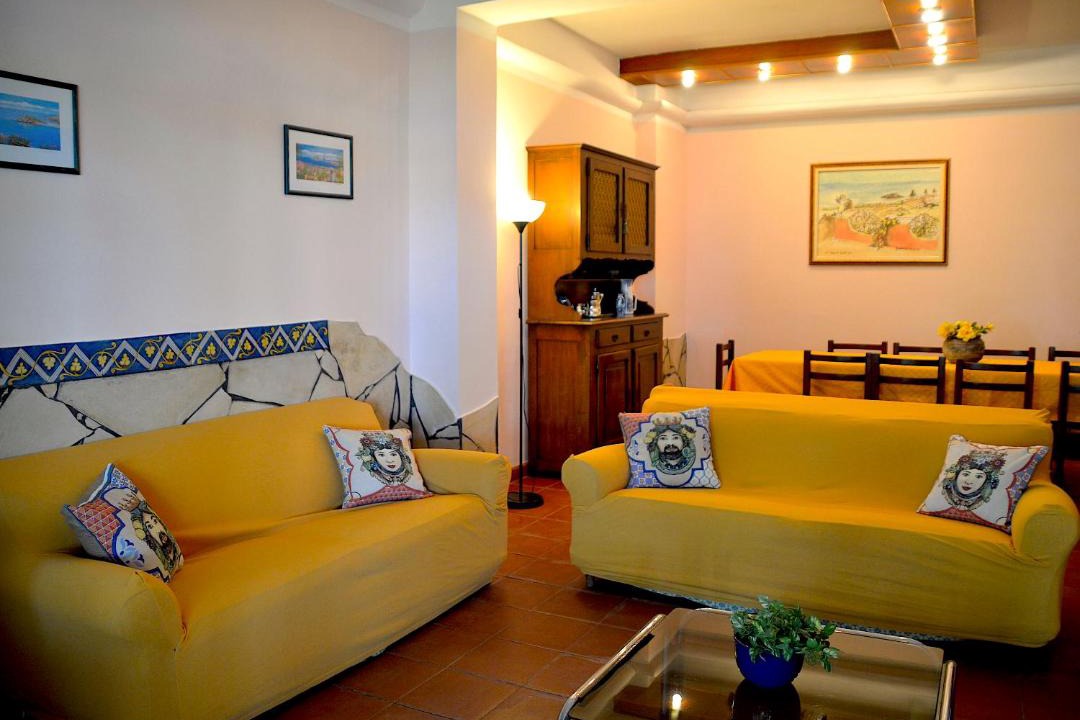 Photo of Livingroom in Aci Catena