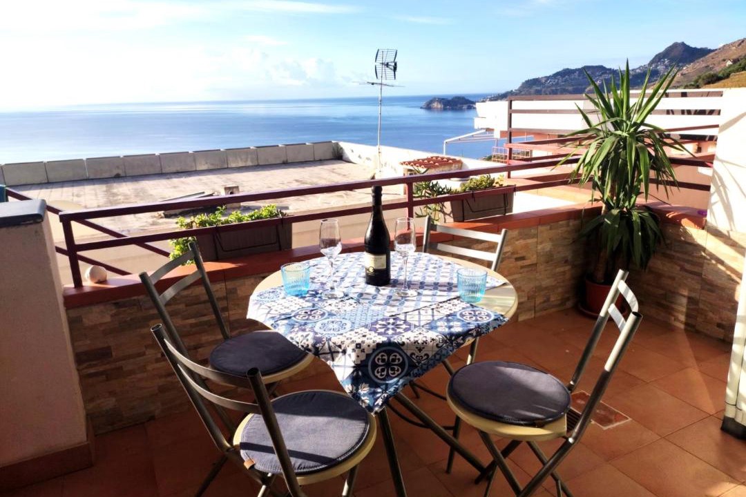 Photo of Patio Balcony in Letojanni