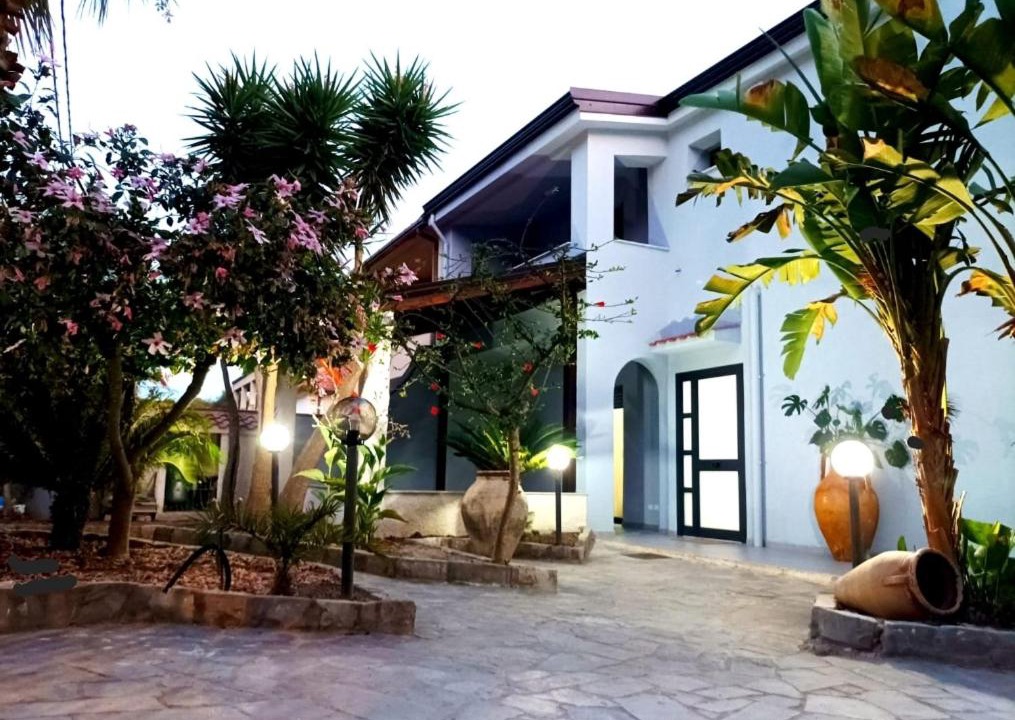 Photo of Buildings in Eraclea Minoa