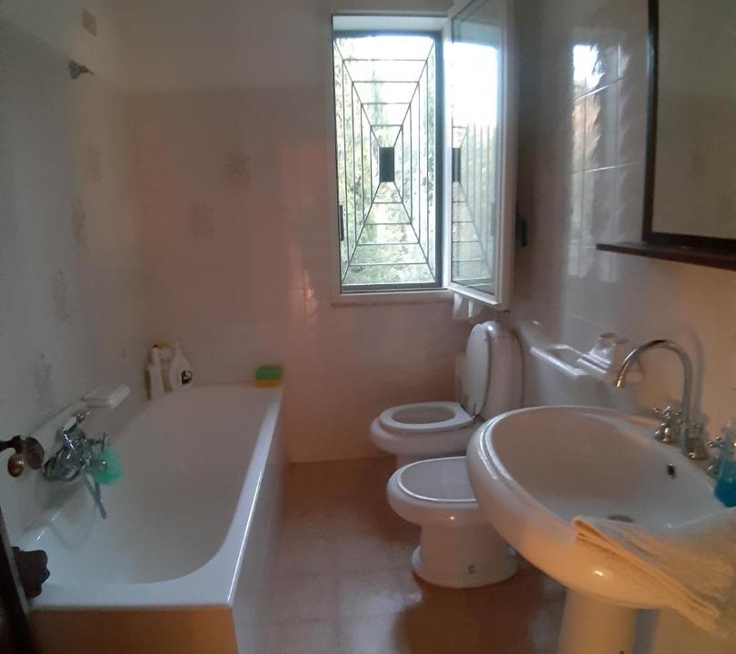 Photo of Bathroom in Regalbuto
