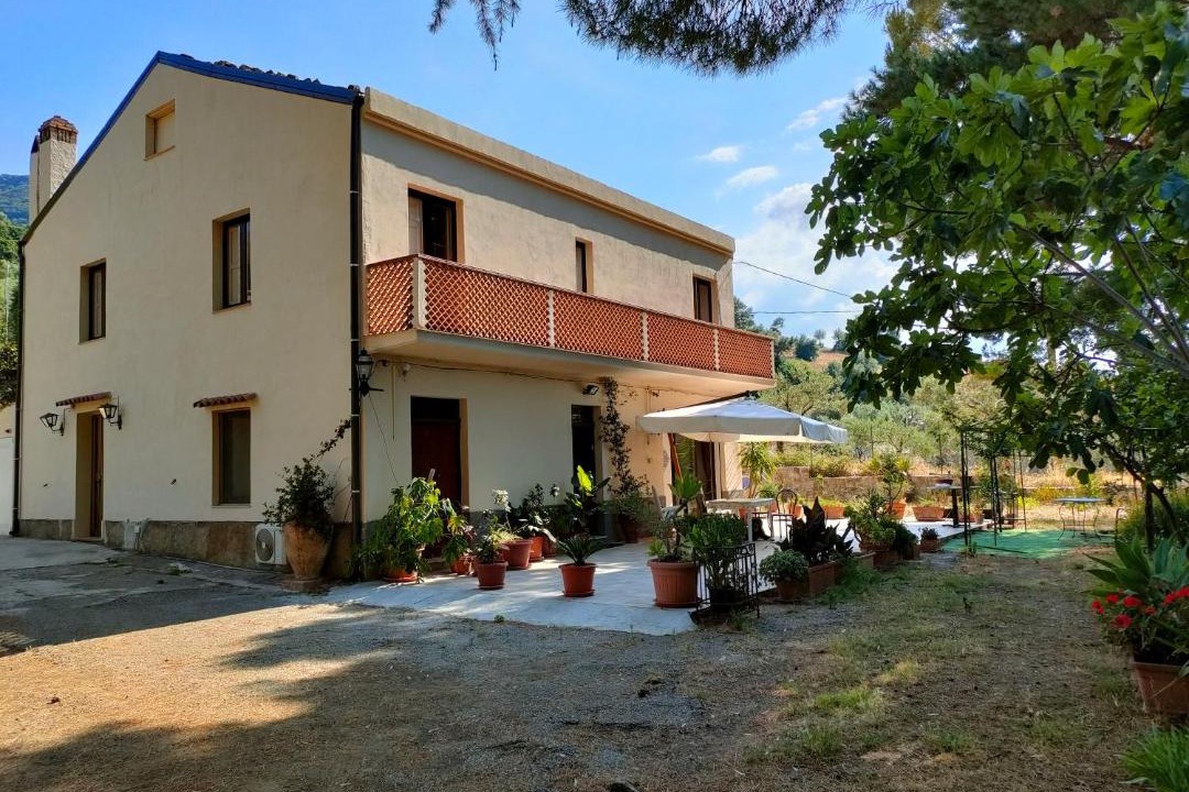 Photo of Buildings in San Mauro Castelverde