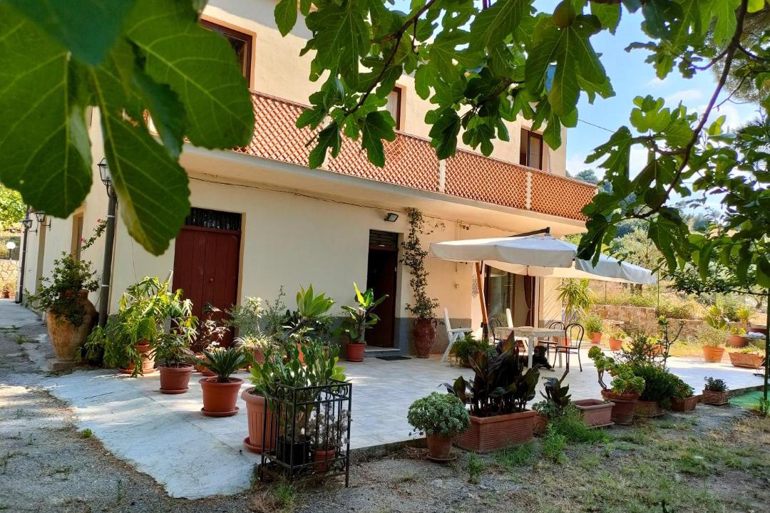 Photo of Buildings in San Mauro Castelverde