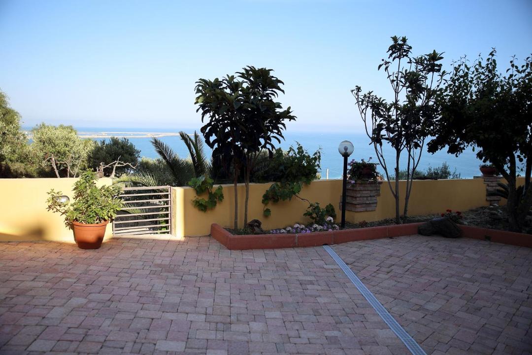 Photo of Others in Licata