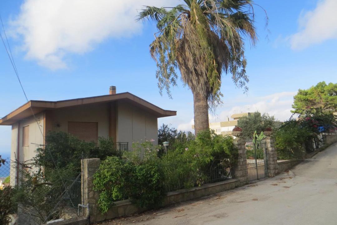 Photo of Buildings in Valderice