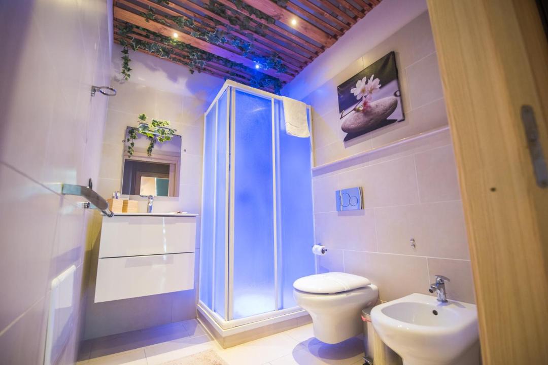 Photo of Bathroom in Catania City Centre