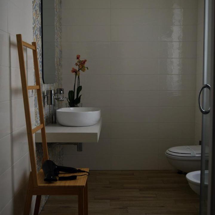 Photo of Bathroom in Gela