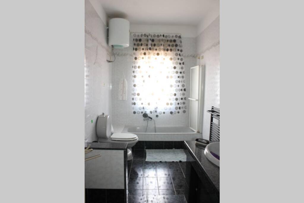 Photo of Bathroom in Carrozziere