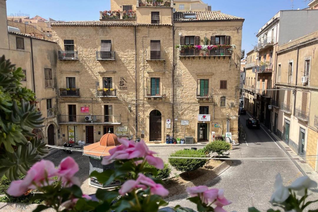 Photo of Buildings in Enna