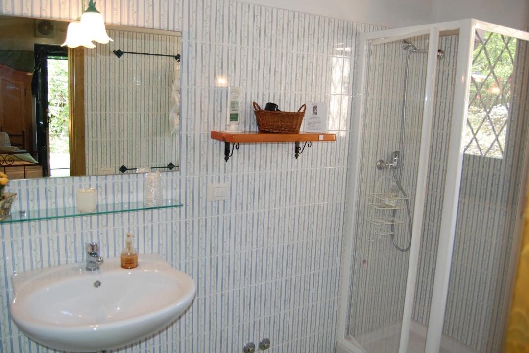 Photo of Bathroom in Calatabiano
