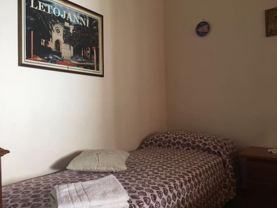 Photo of Bedroom in Letojanni