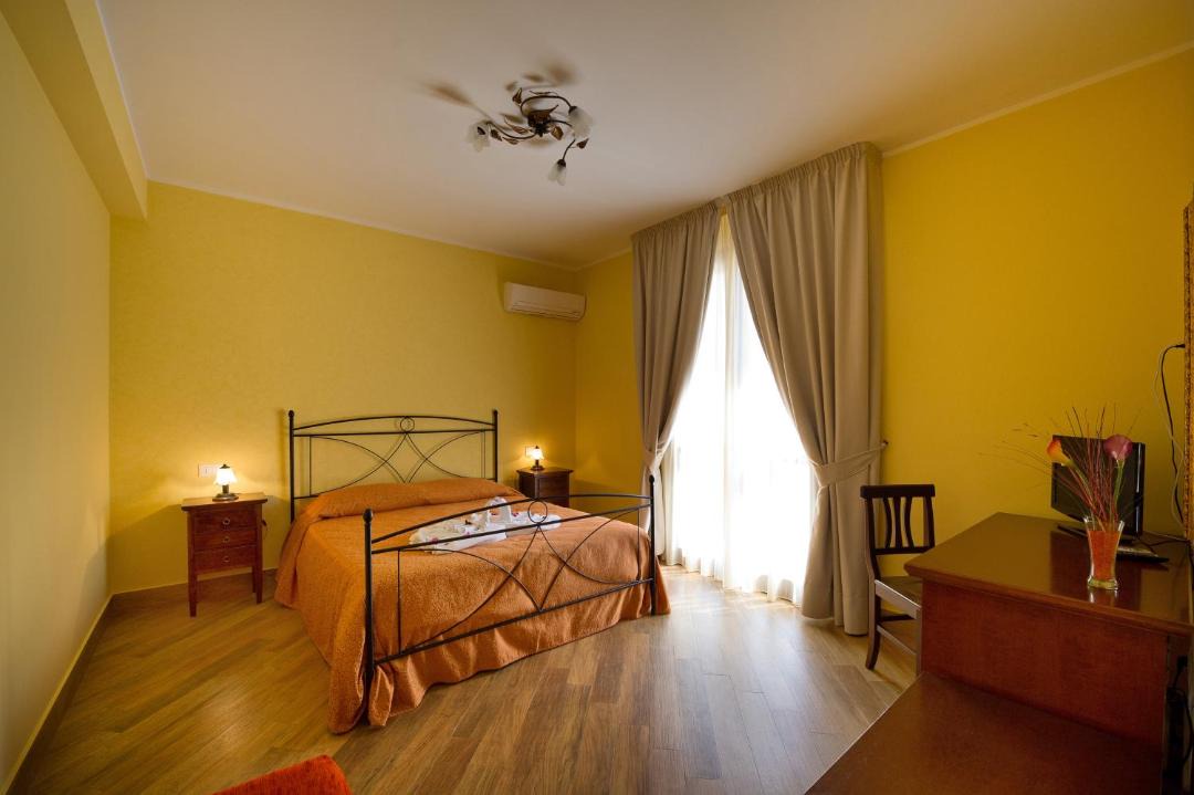Photo of Bedroom in Castelluzzo